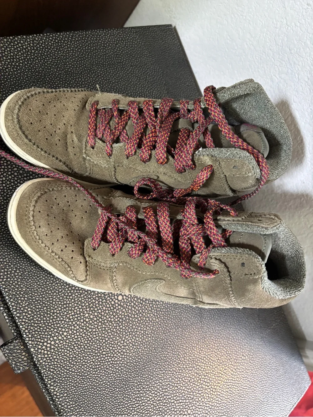 Nike Olive Green sky high wedge Sneakers worn once size 6